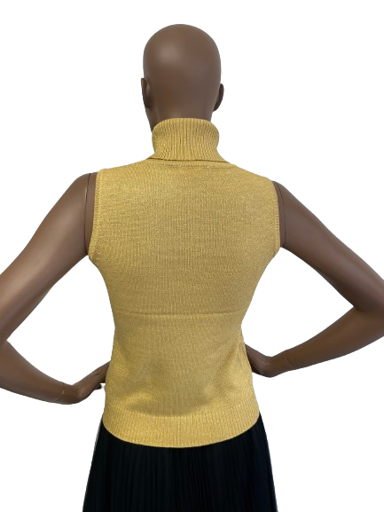Pull doré sans manches