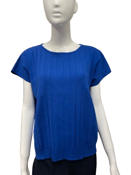 Pull bleu en maille plissée