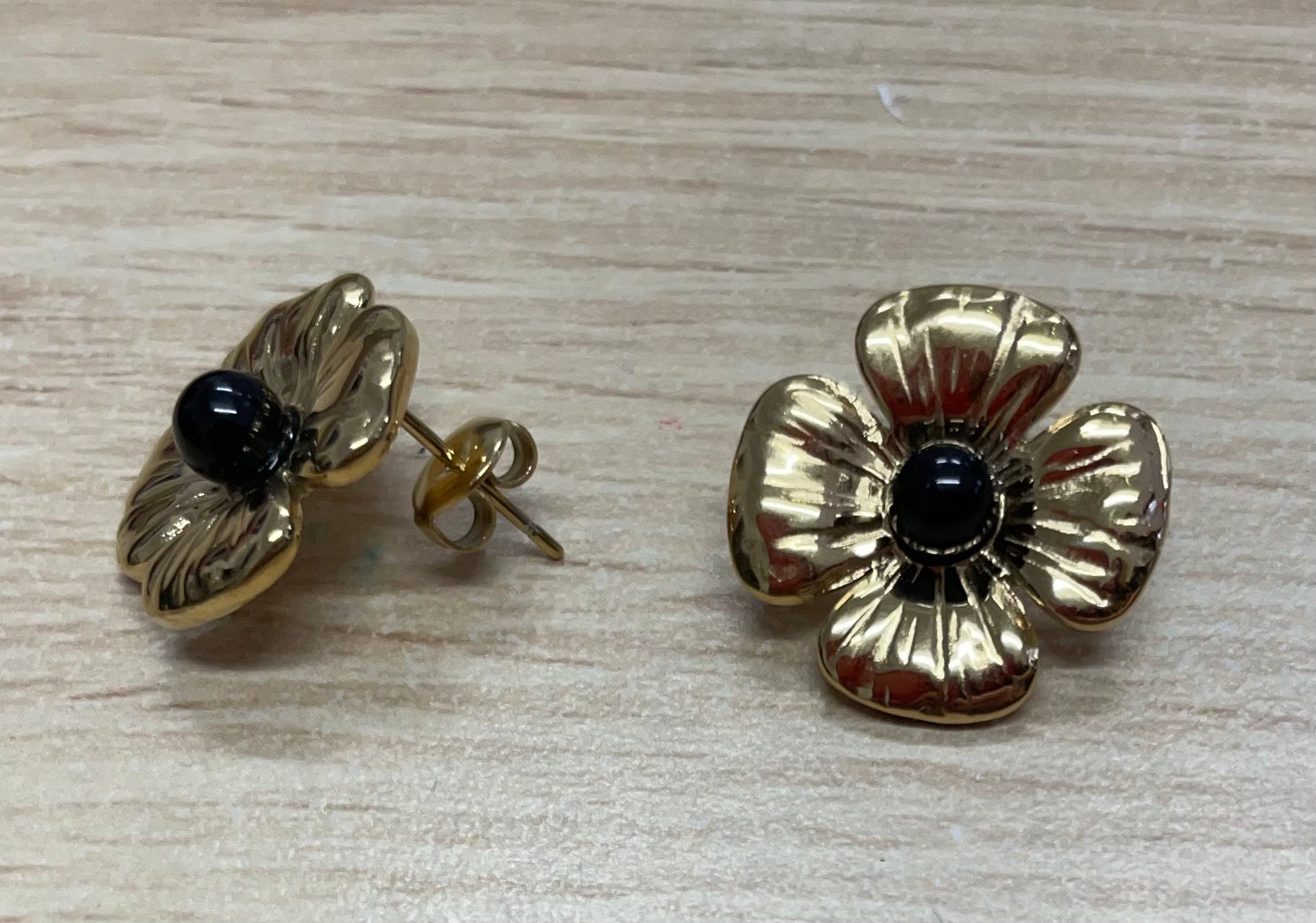 Boucles d'oreilles fleur et onyx