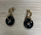 Boucles d'oreilles multi anneaux dorés et onyx